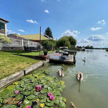 Steg64 - - Hostaid Holiday home *