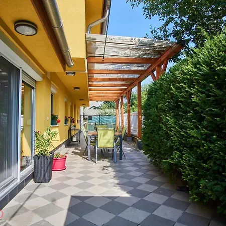 Stég64 - - Hostaid *