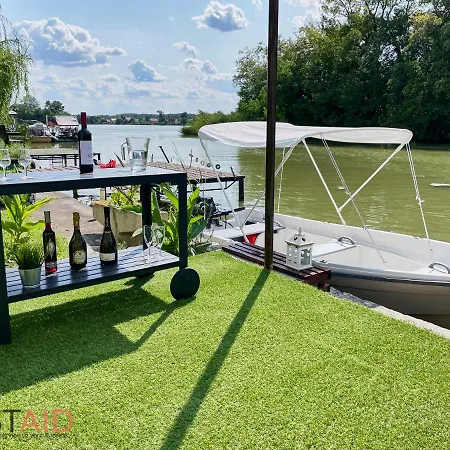 Nyaraló Stég64 - - Hostaid