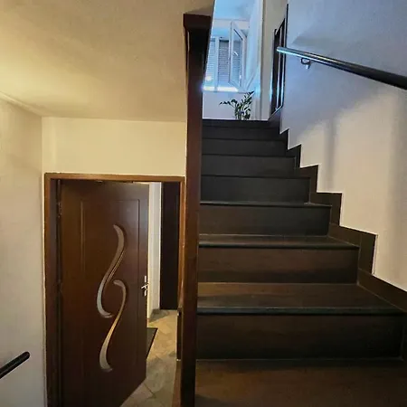 Stég64 - - Hostaid Casa de Férias Ráckeve